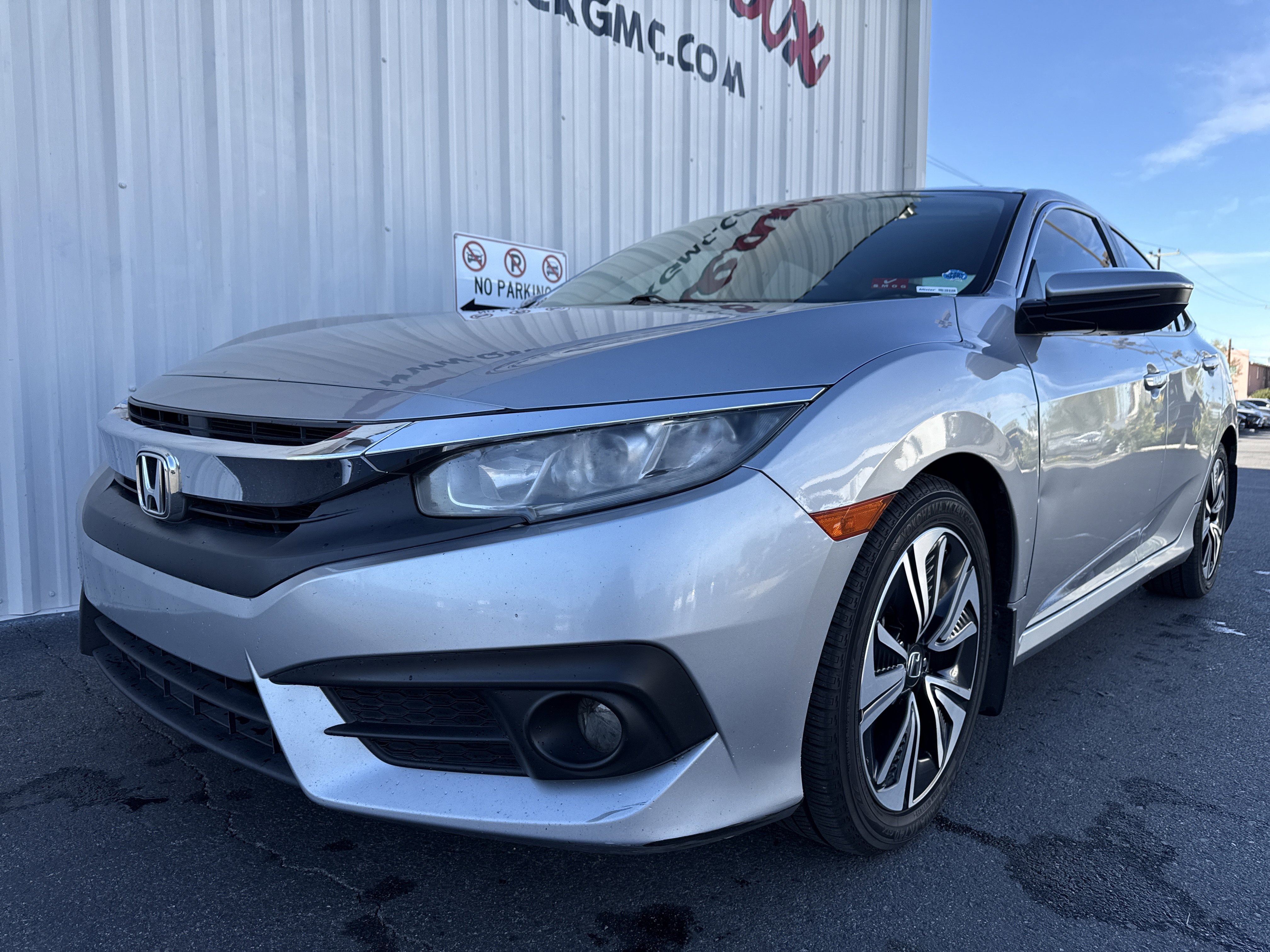 Used 2017 Honda Civic EX-T image 7