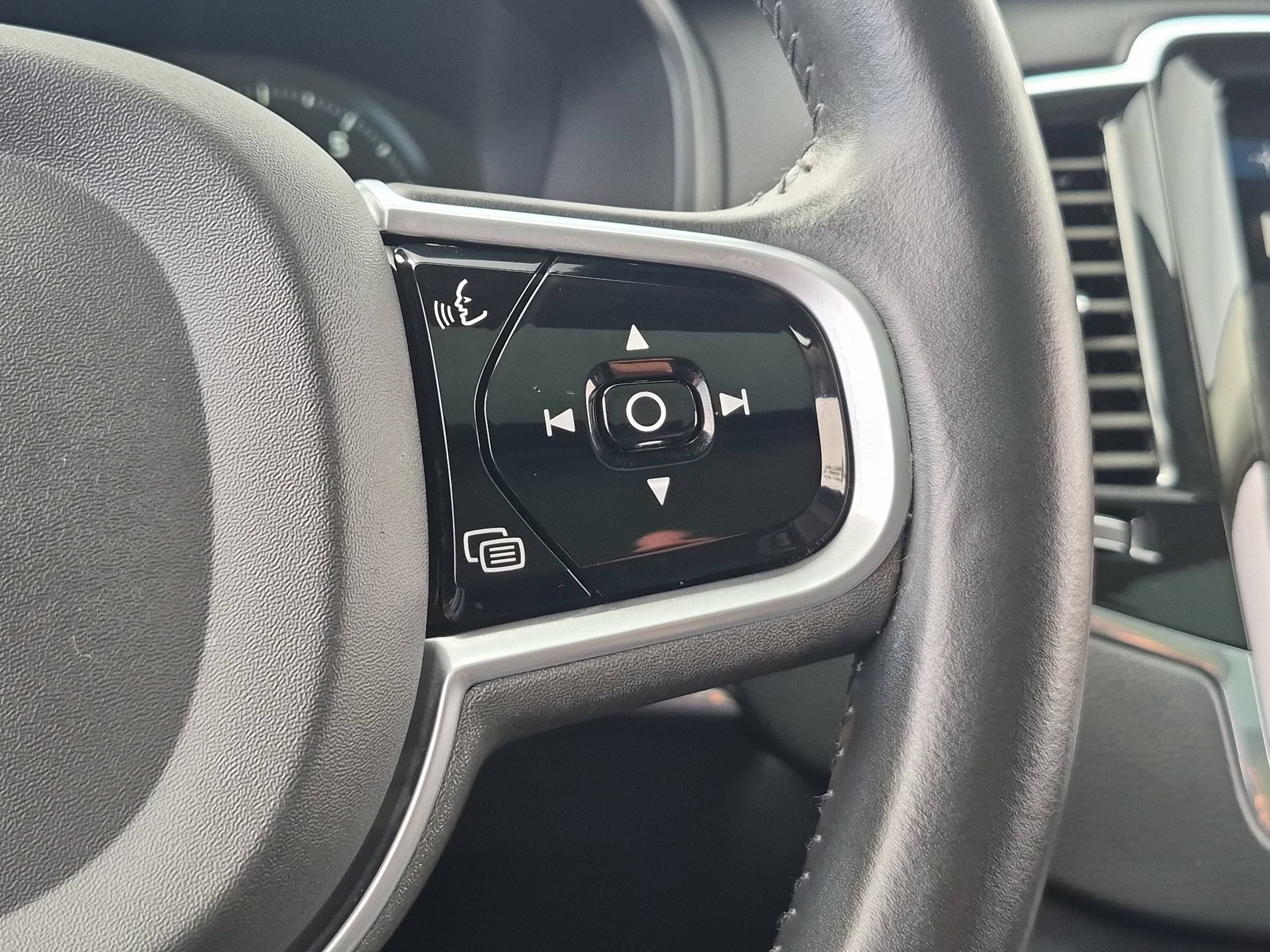 Used 2020 Volvo XC90 T6 Inscription AWD/4WD image 18