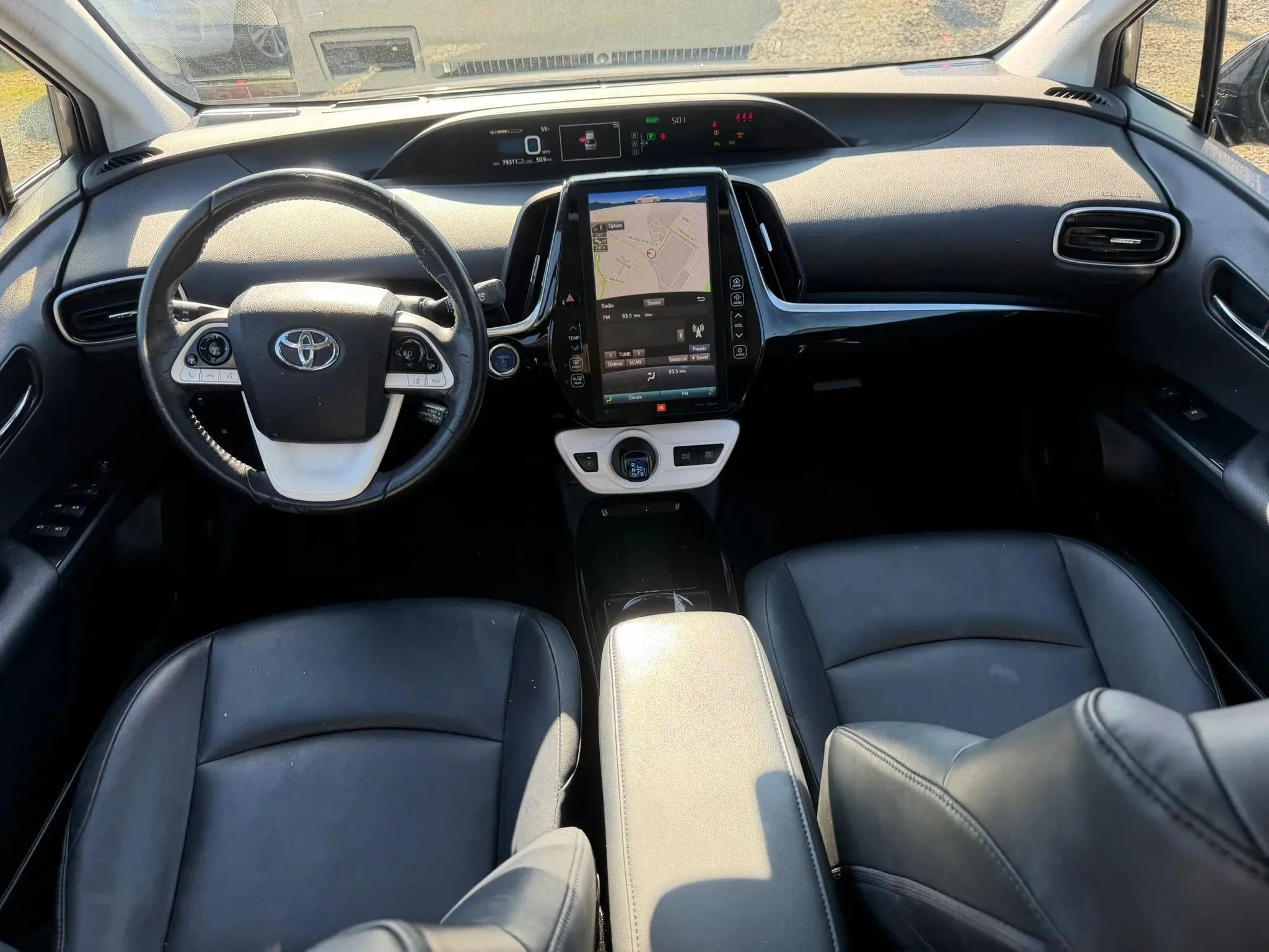 Used 2018 Toyota Prius Four w/ Advanced Technology Package FWD image 28