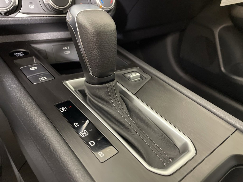 New 2025 Nissan Kicks SV image 31
