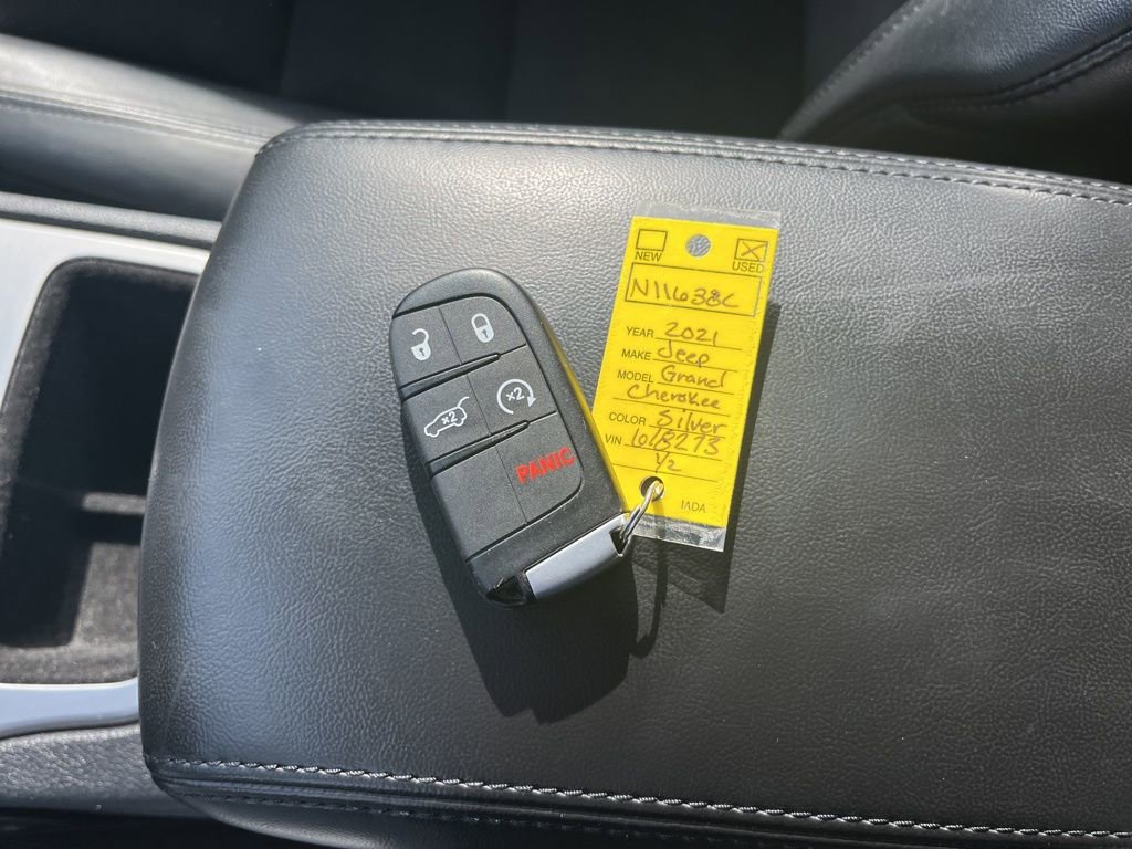 Used 2021 Jeep Grand Cherokee Laredo X AWD/4WD image 22
