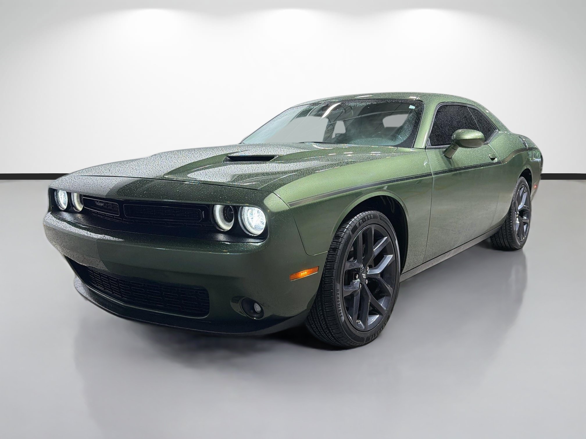 Used 2023 Dodge Challenger SXT w/ Plus Package RWD image 7