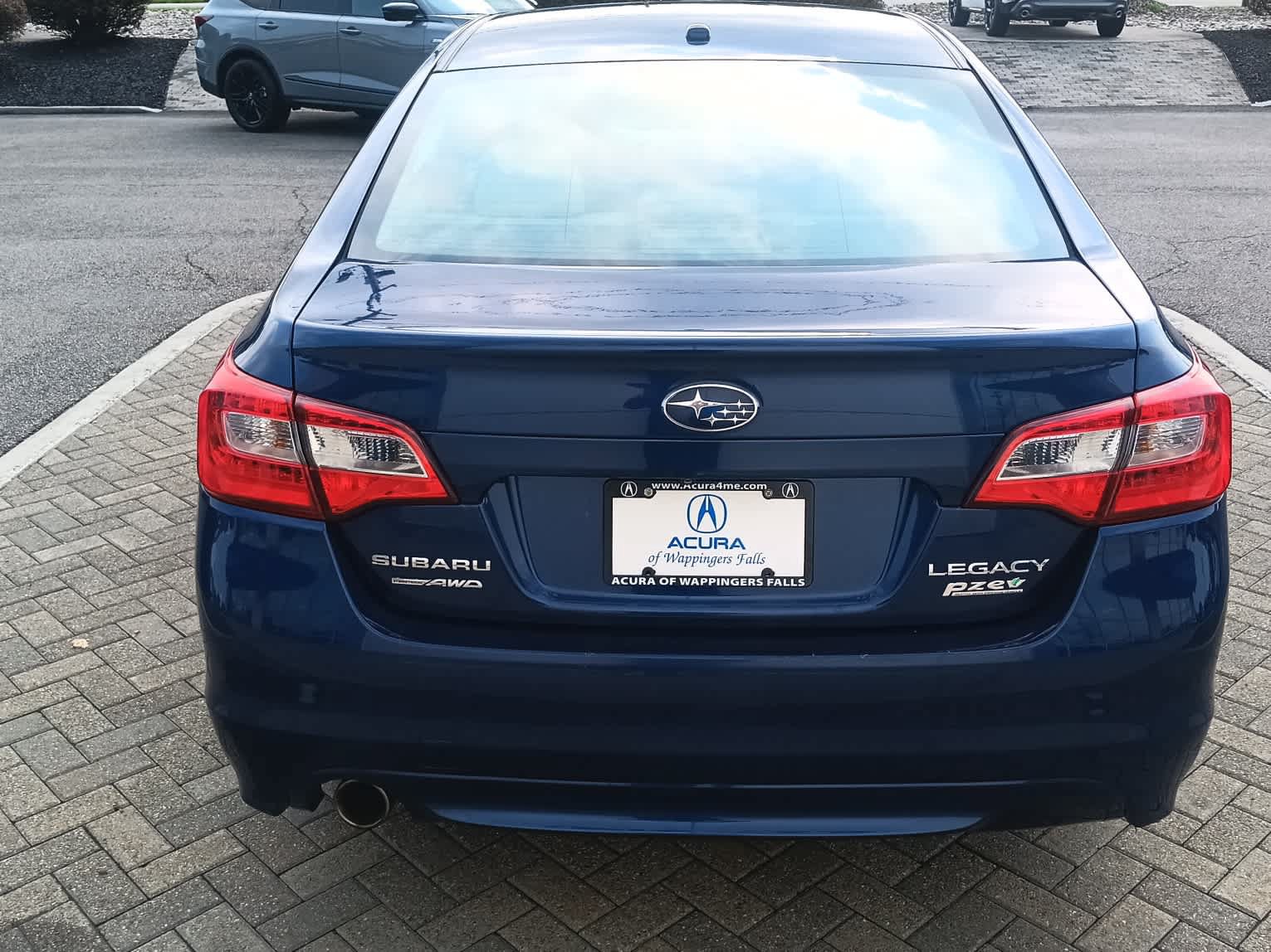 Used 2015 Subaru Legacy 2.5i Premium AWD/4WD image 4