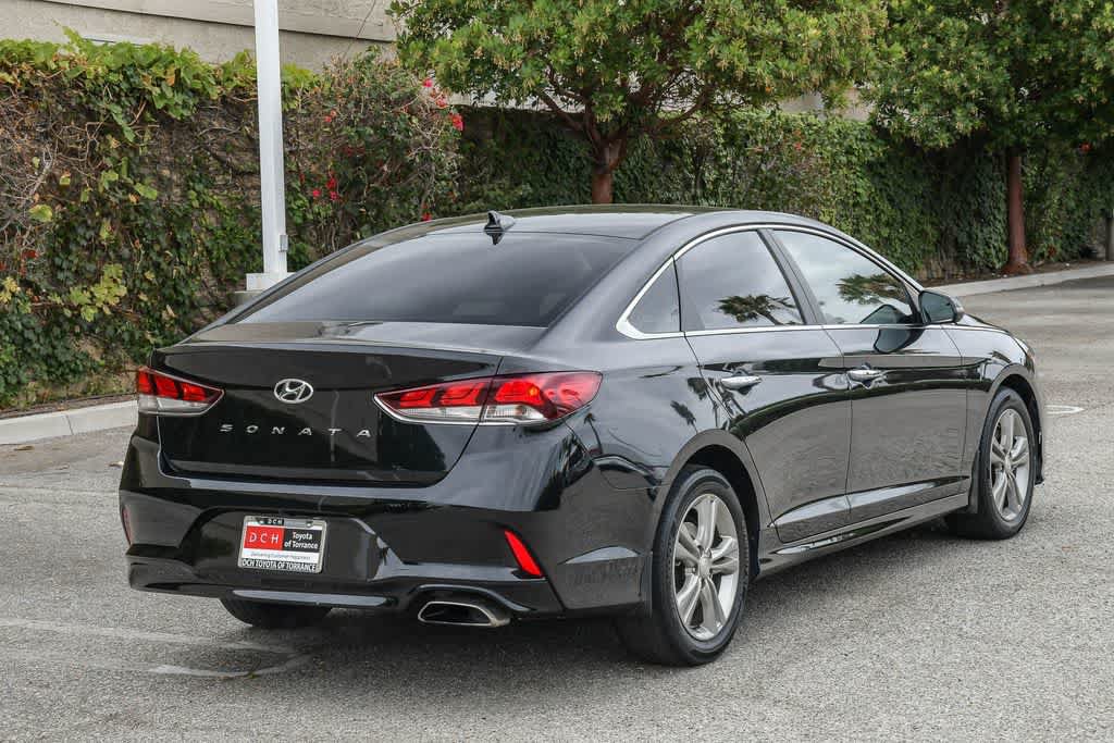 Used 2019 Hyundai Sonata SEL w/ Tech Package 02 FWD image 9