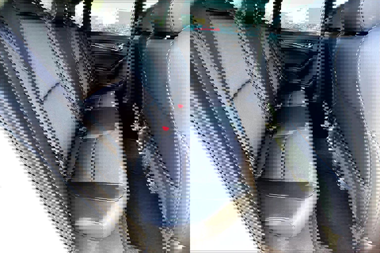 Used 2018 Honda Accord Sport image 19