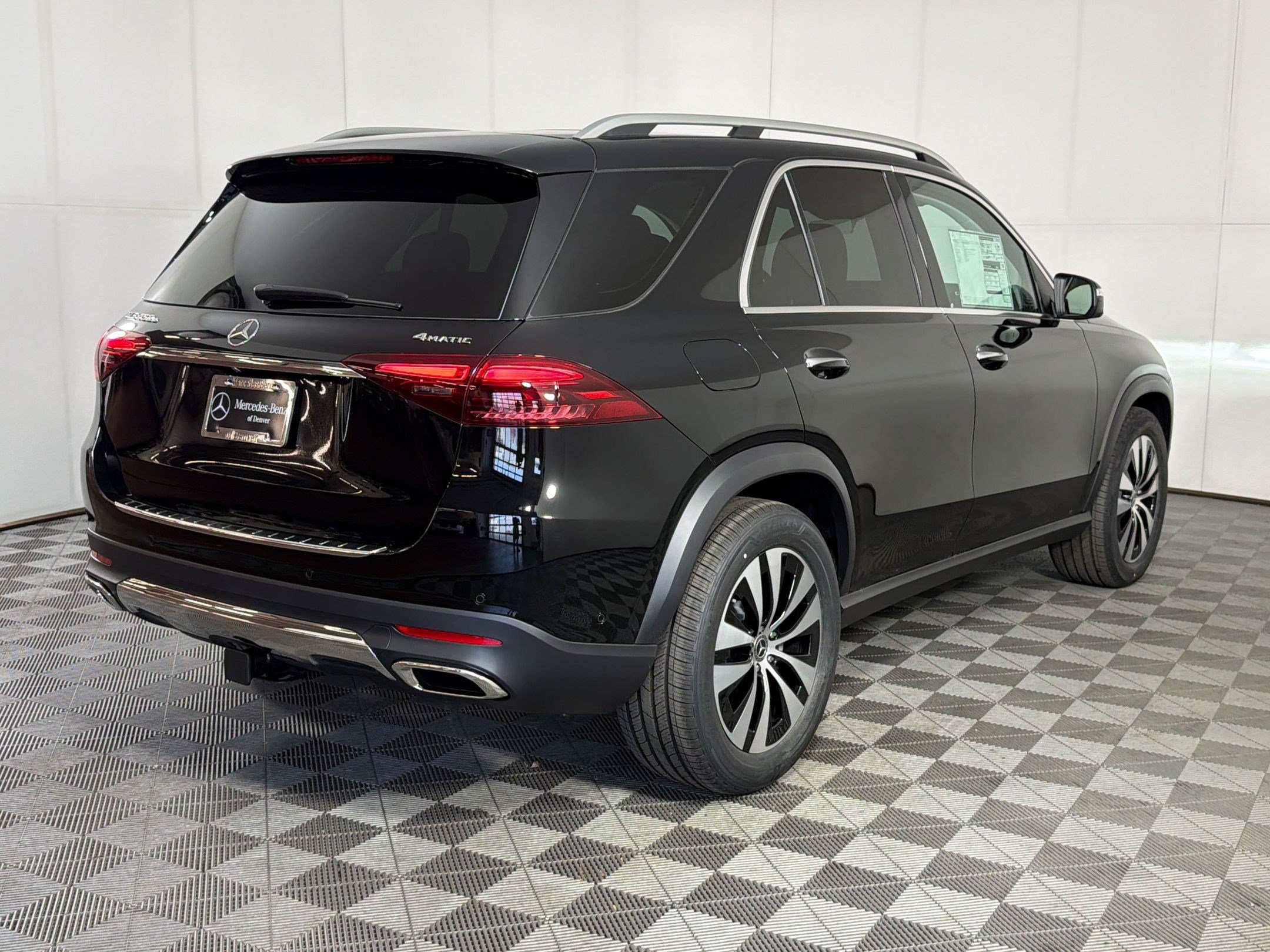 Used 2026 Mercedes-Benz GLE 450e 4MATIC image 9