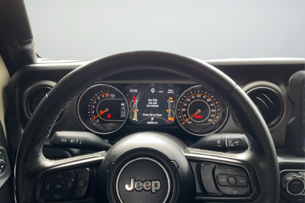 Used 2022 Jeep Gladiator Sport AWD/4WD image 13