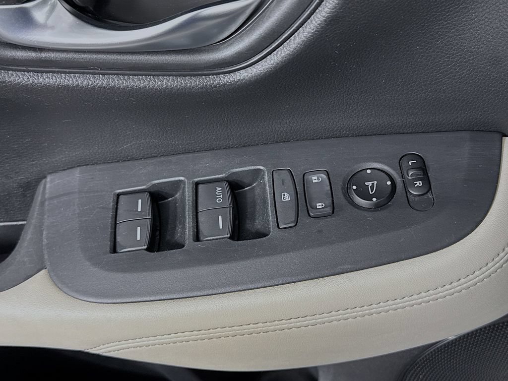 Certified 2024 Honda HR-V LX image 23