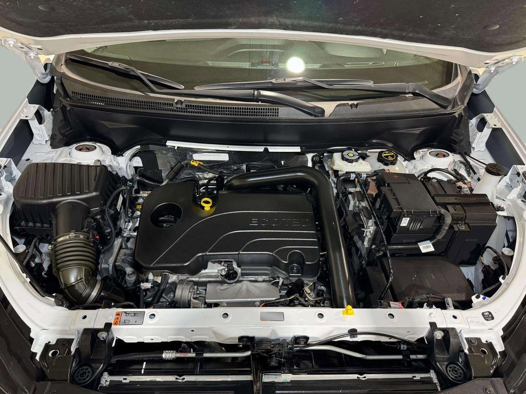 Used 2024 Chevrolet Equinox LS image 26