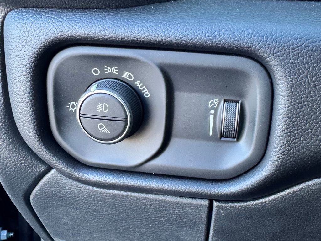New 2026 RAM 2500 Big Horn AWD/4WD image 26