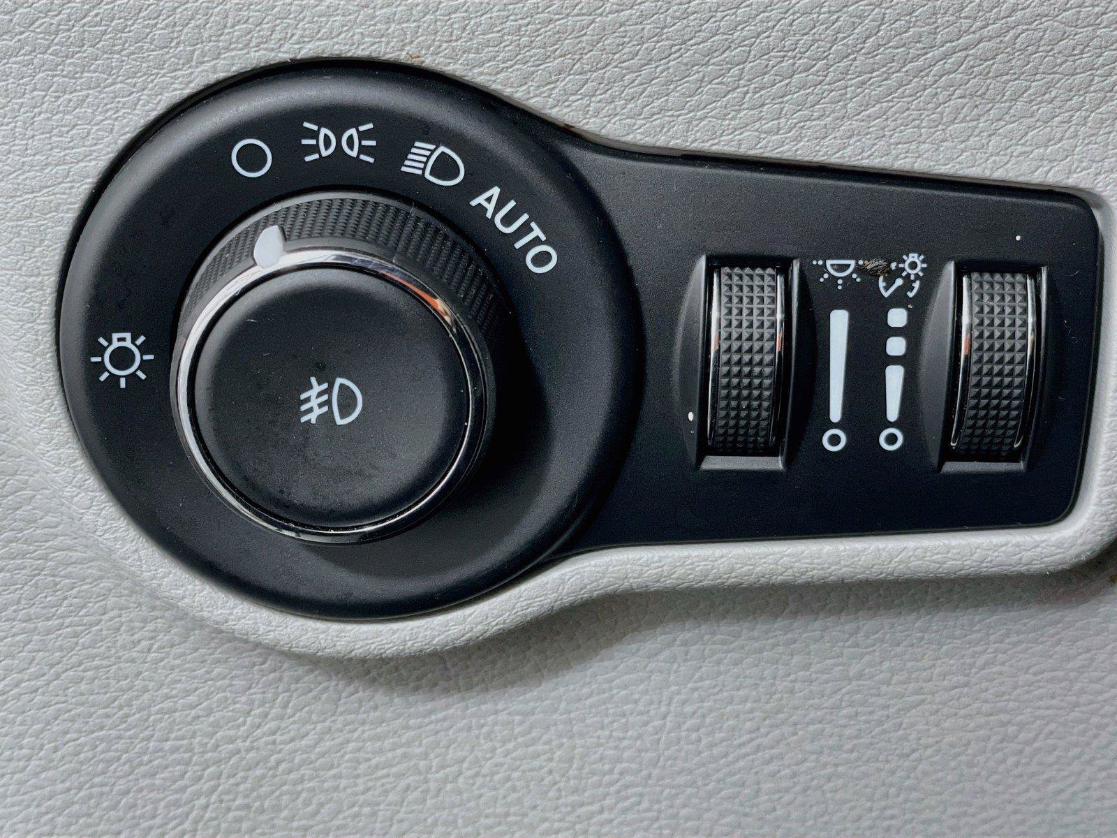 Used 2023 Jeep Compass Limited AWD/4WD image 14
