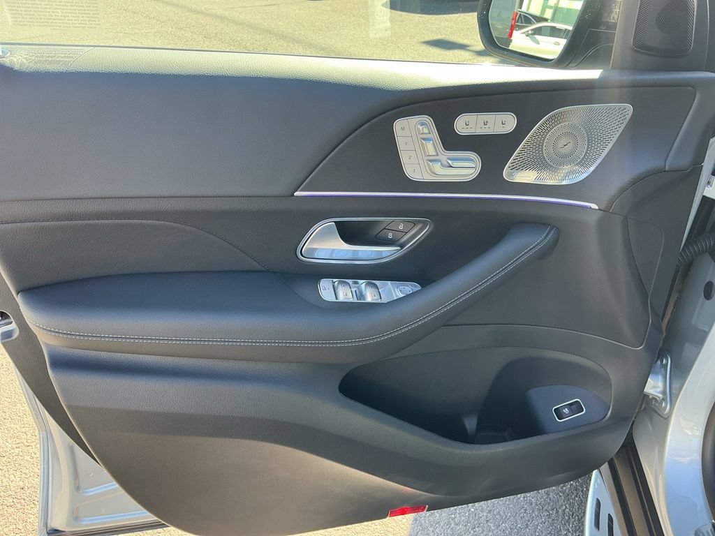 New 2026 Mercedes-Benz GLS 450 4MATIC image 15