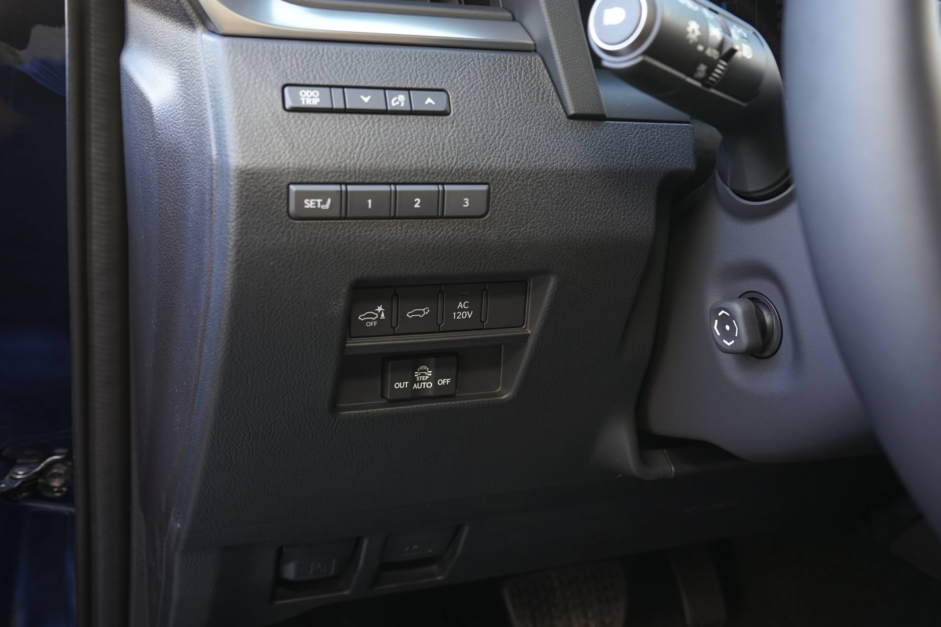 Used 2026 Lexus GX 550 w/ Cold Area Package AWD/4WD image 23