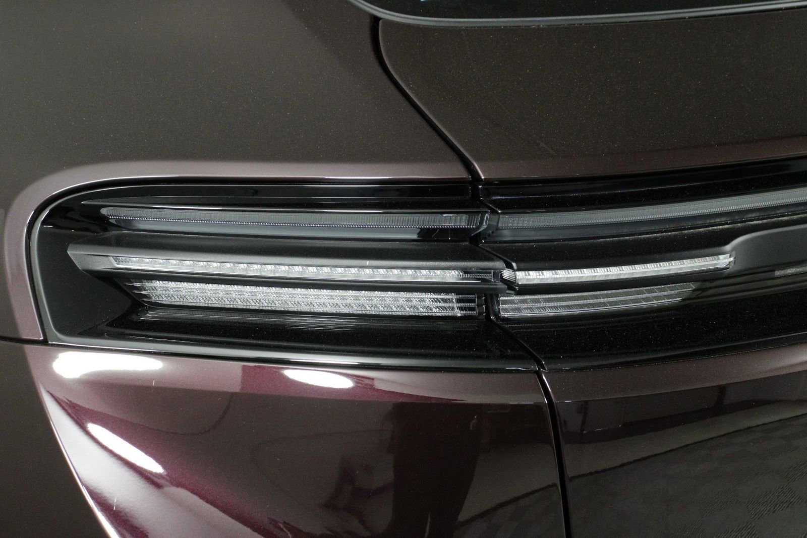 Certified 2025 Porsche Macan Electric RWD image 21