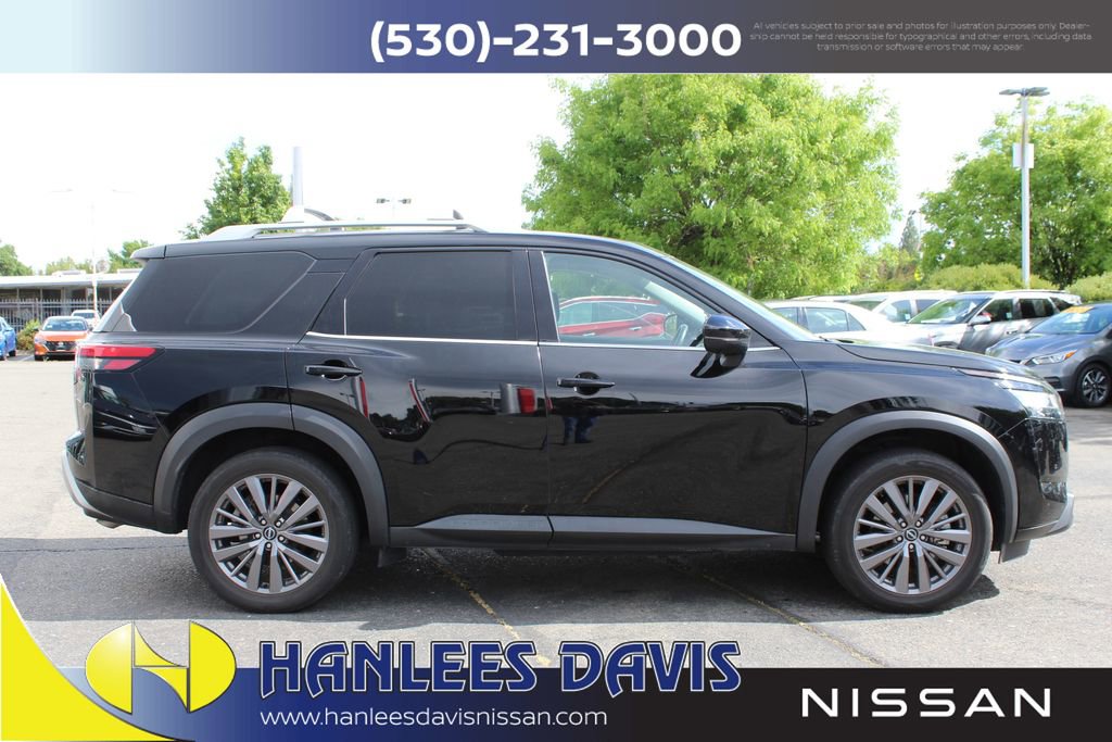 Used 2023 Nissan Pathfinder SL w/ SL Premium Package image 6