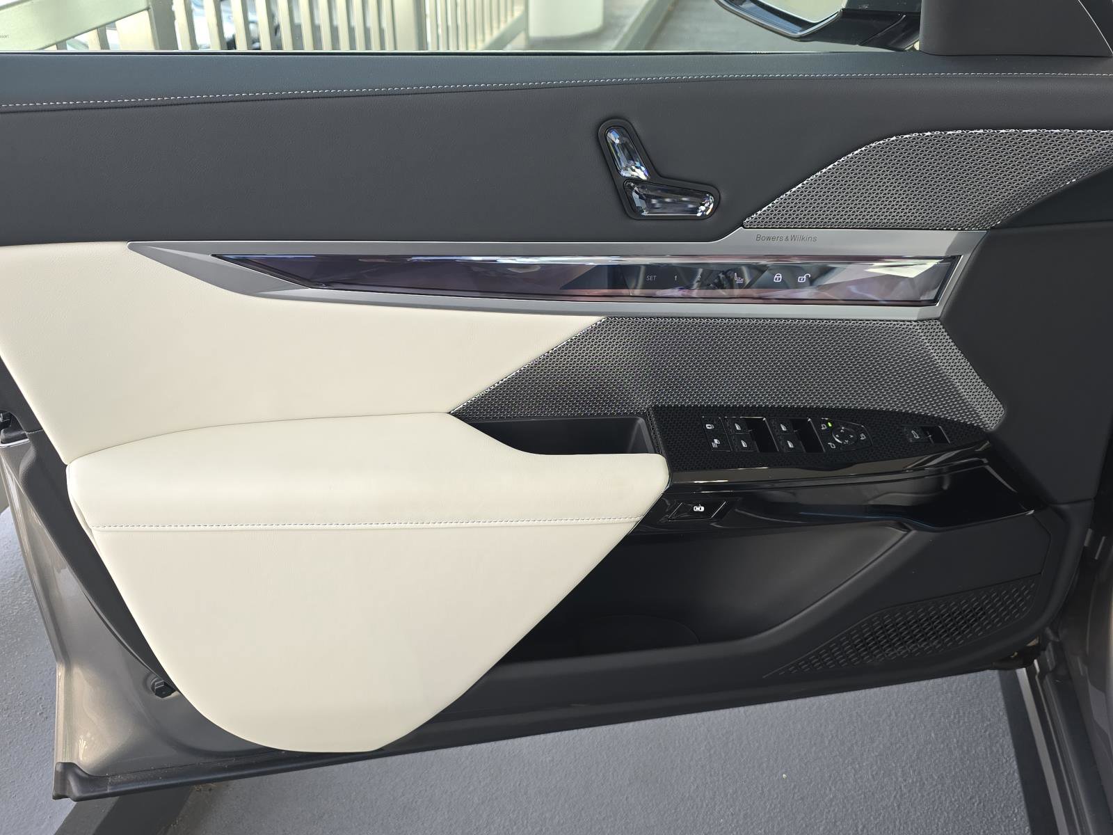 New 2025 BMW 760i xDrive image 16