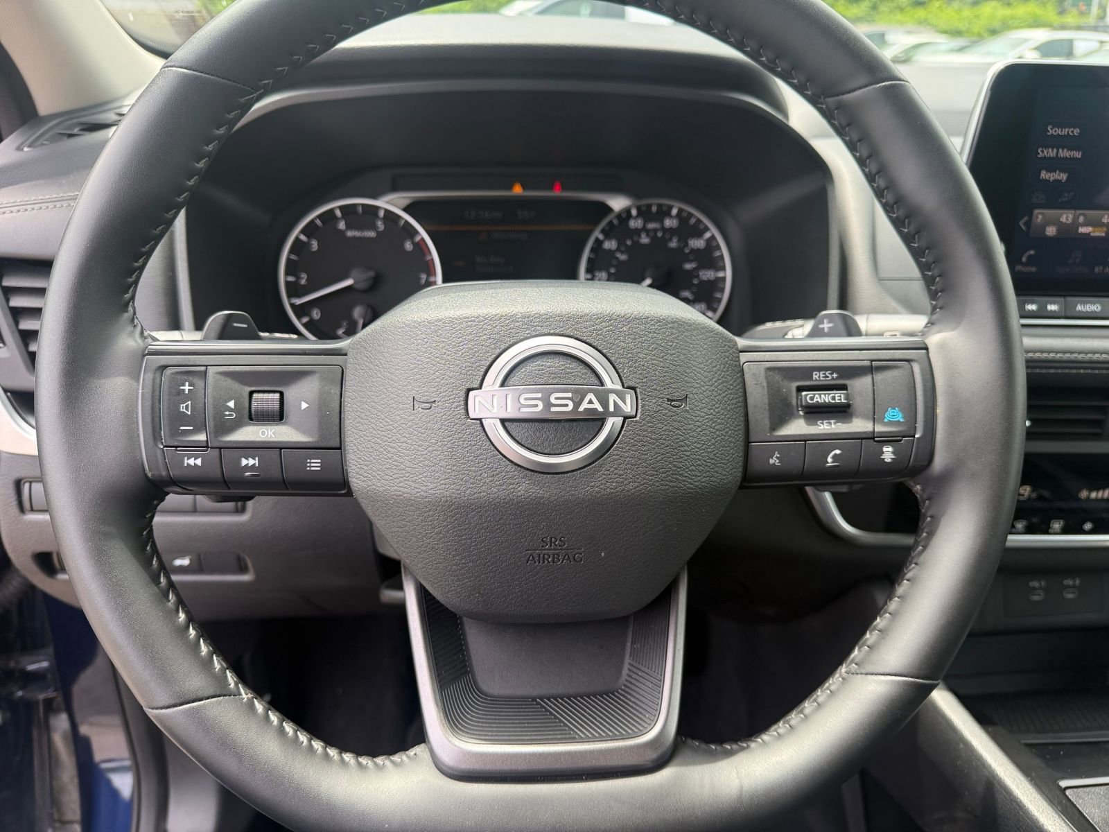 Used 2025 Nissan Rogue SV FWD image 29