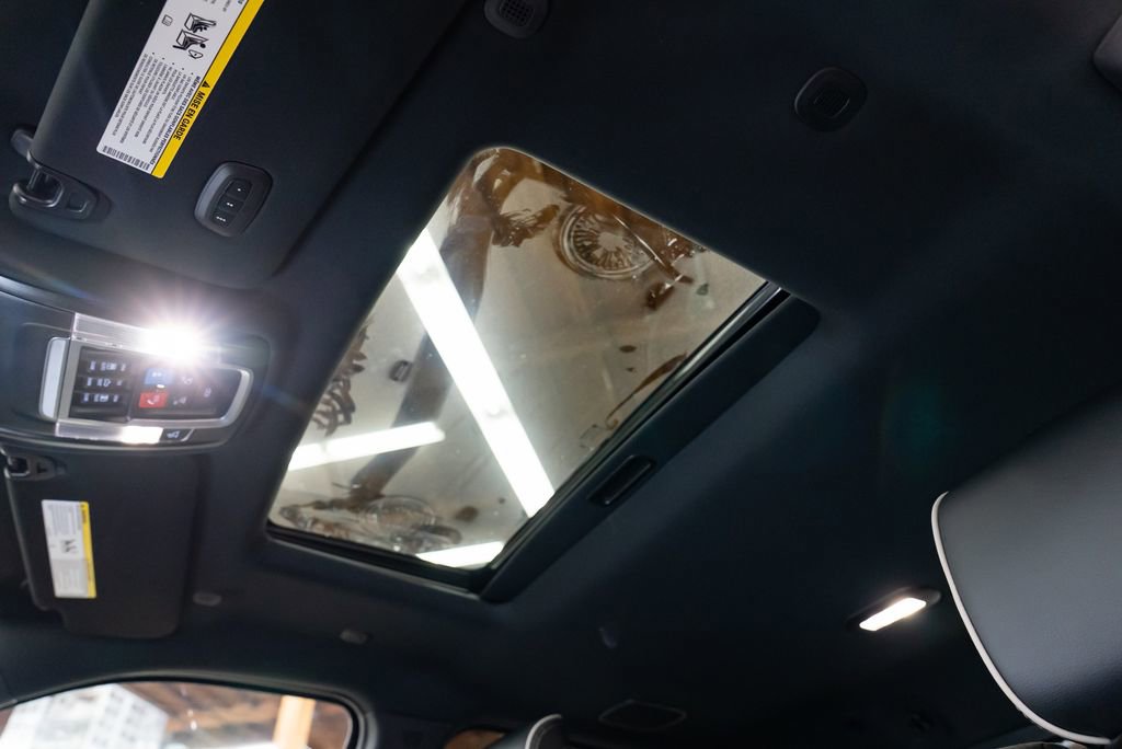 New 2026 RAM 3500 Laramie AWD/4WD image 24