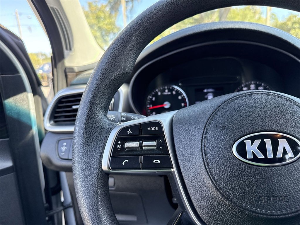 Used 2020 Kia Sorento LX image 14