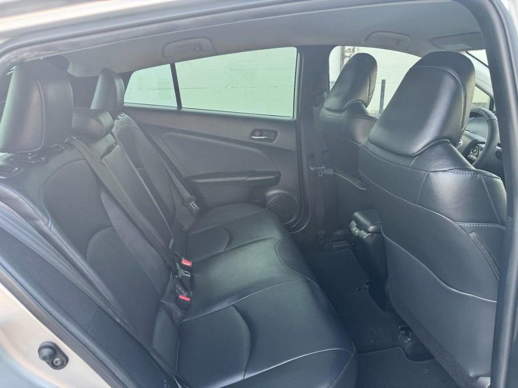 Used 2021 Toyota Prius Limited image 11