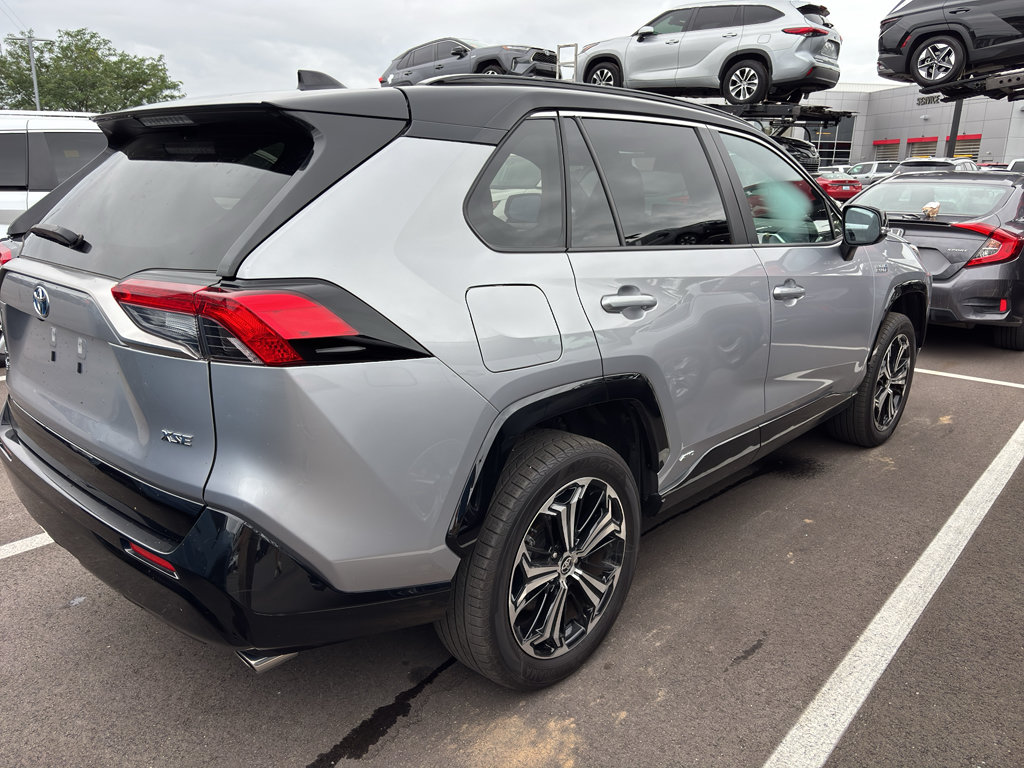 Used 2024 Toyota RAV4 XSE AWD/4WD image 4
