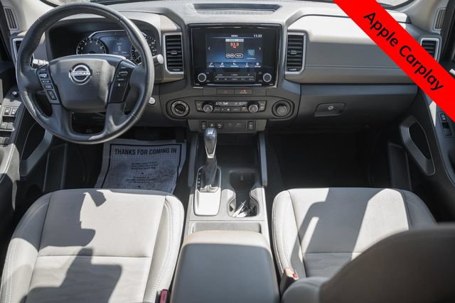 Used 2022 Nissan Frontier SV AWD/4WD image 3