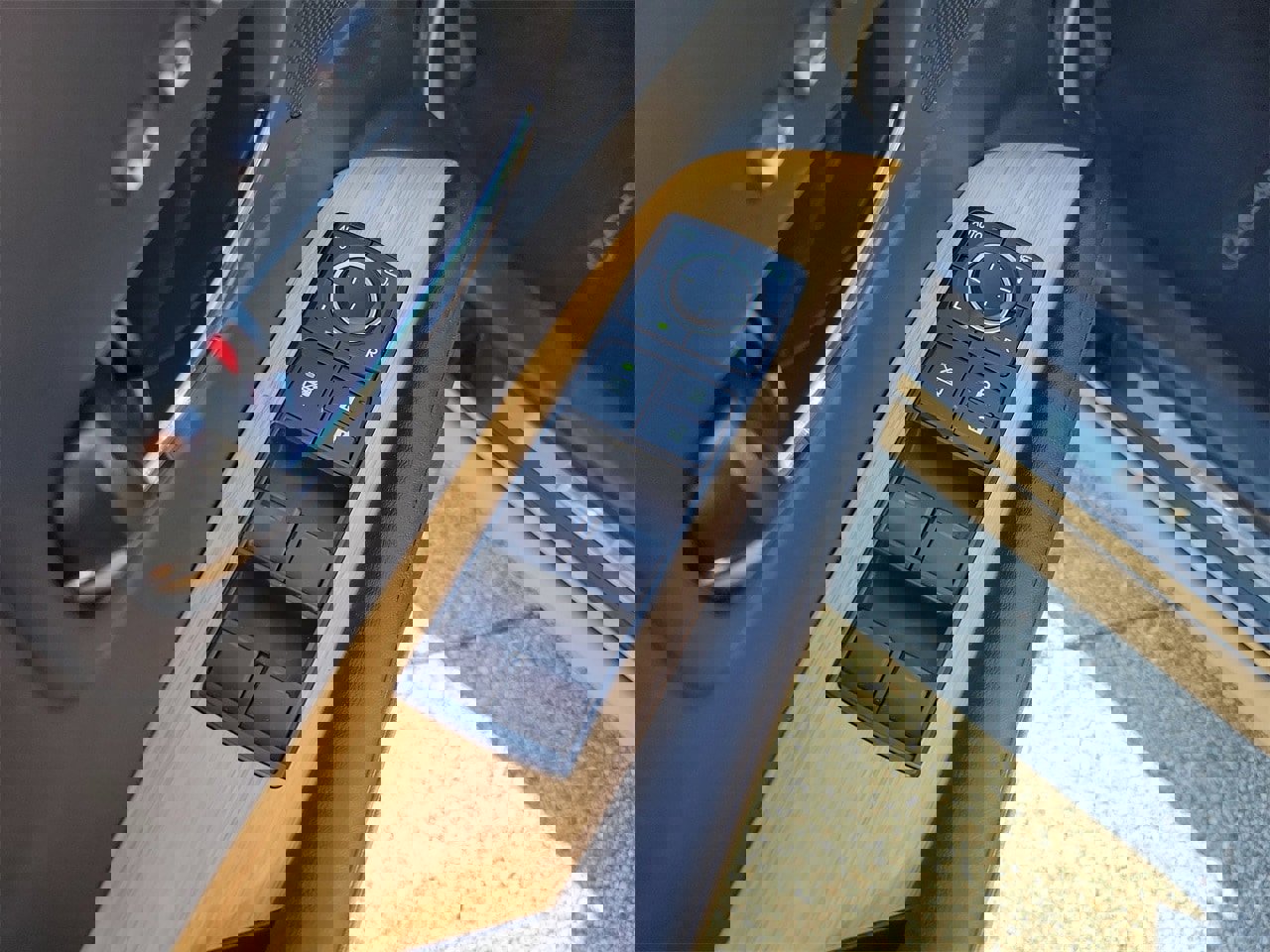 Used 2015 Lexus RX 450h FWD image 14