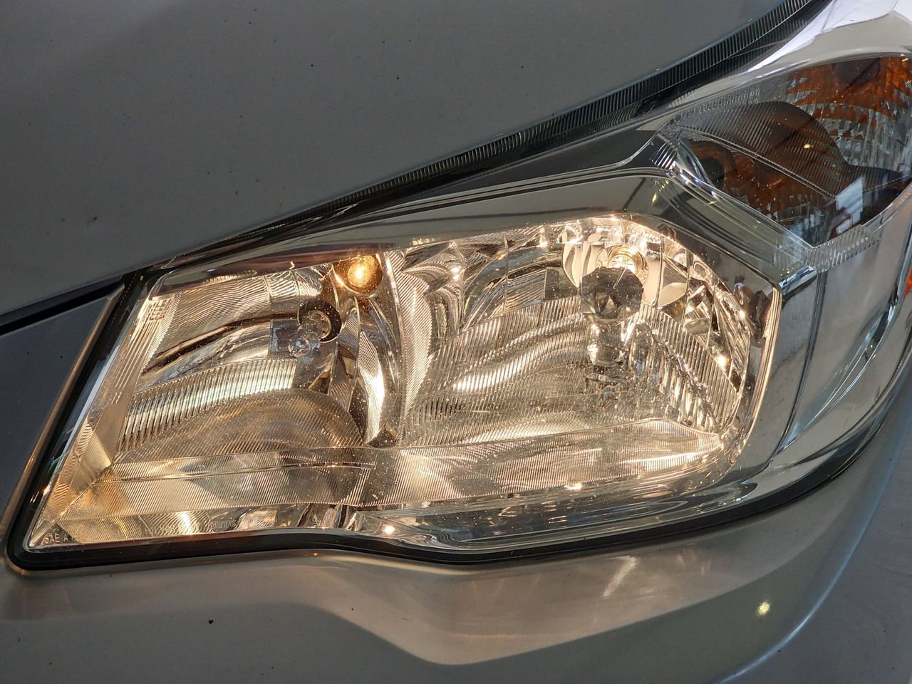 Used 2015 Subaru Forester 2.5i AWD/4WD image 36