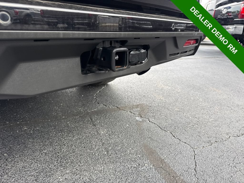 Used 2025 Ford Expedition Max Active AWD/4WD image 10