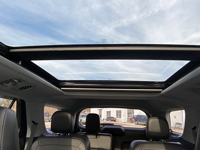 Used 2021 Ford Explorer XLT w/ Equipment Group 202A image 26