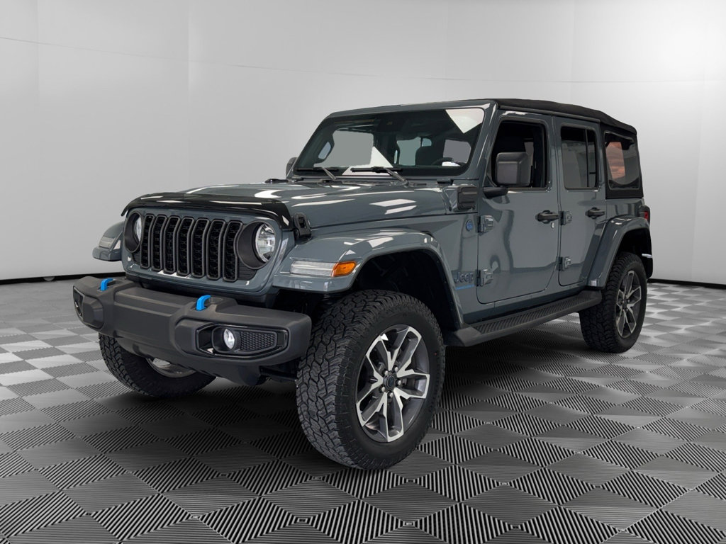 Used 2024 Jeep Wrangler Sport S w/ Convenience Group image 4