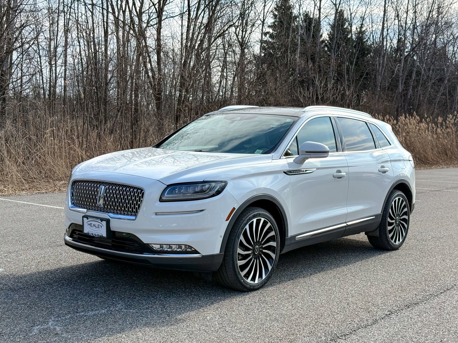 Used 2022 Lincoln Nautilus Black Label w/ Cargo Utility Package image 3
