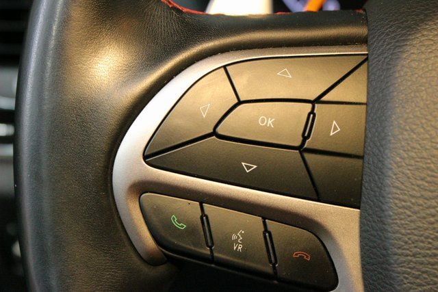 Used 2019 Jeep Grand Cherokee Trailhawk w/ Trailhawk Luxury Group image 23