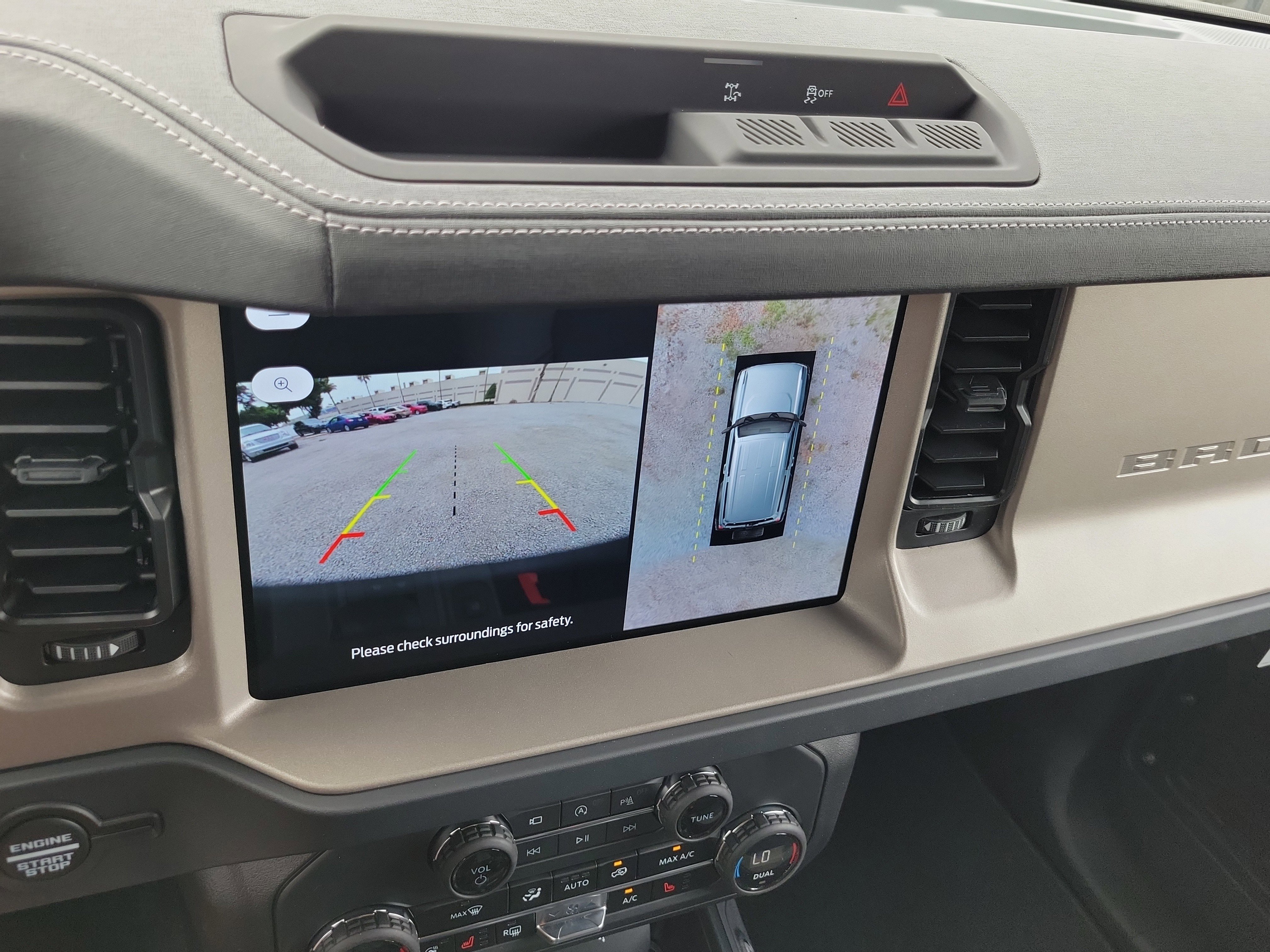 New 2026 Ford Bronco Outer Banks AWD/4WD image 18