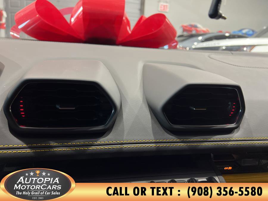 Used 2024 Lamborghini Huracan Tecnica image 31