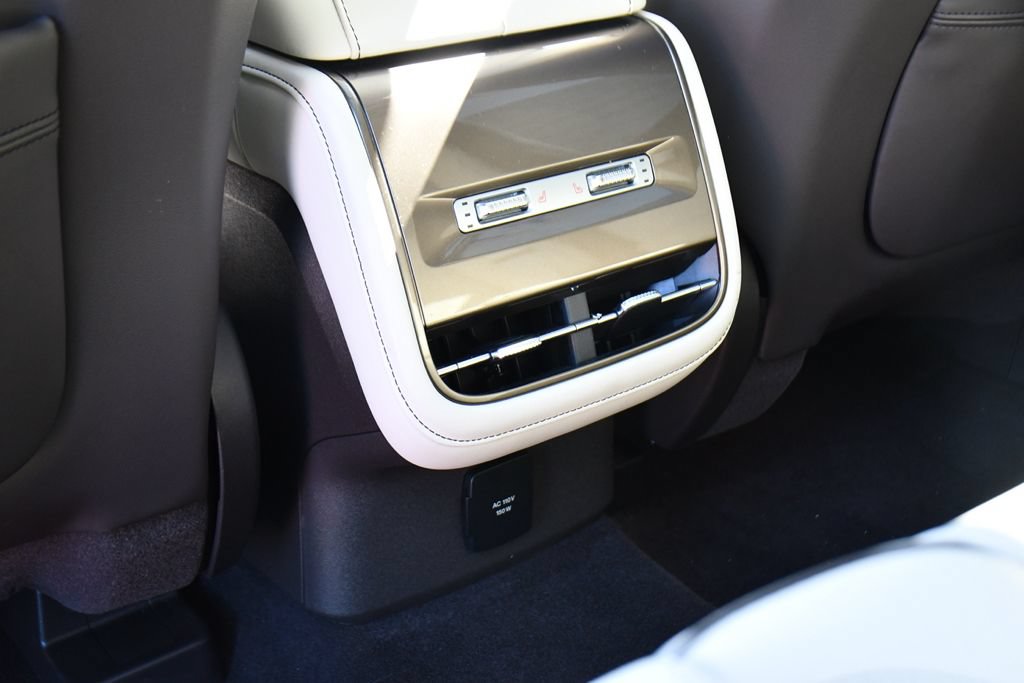 Used 2024 Lincoln Nautilus Black Label AWD/4WD image 22