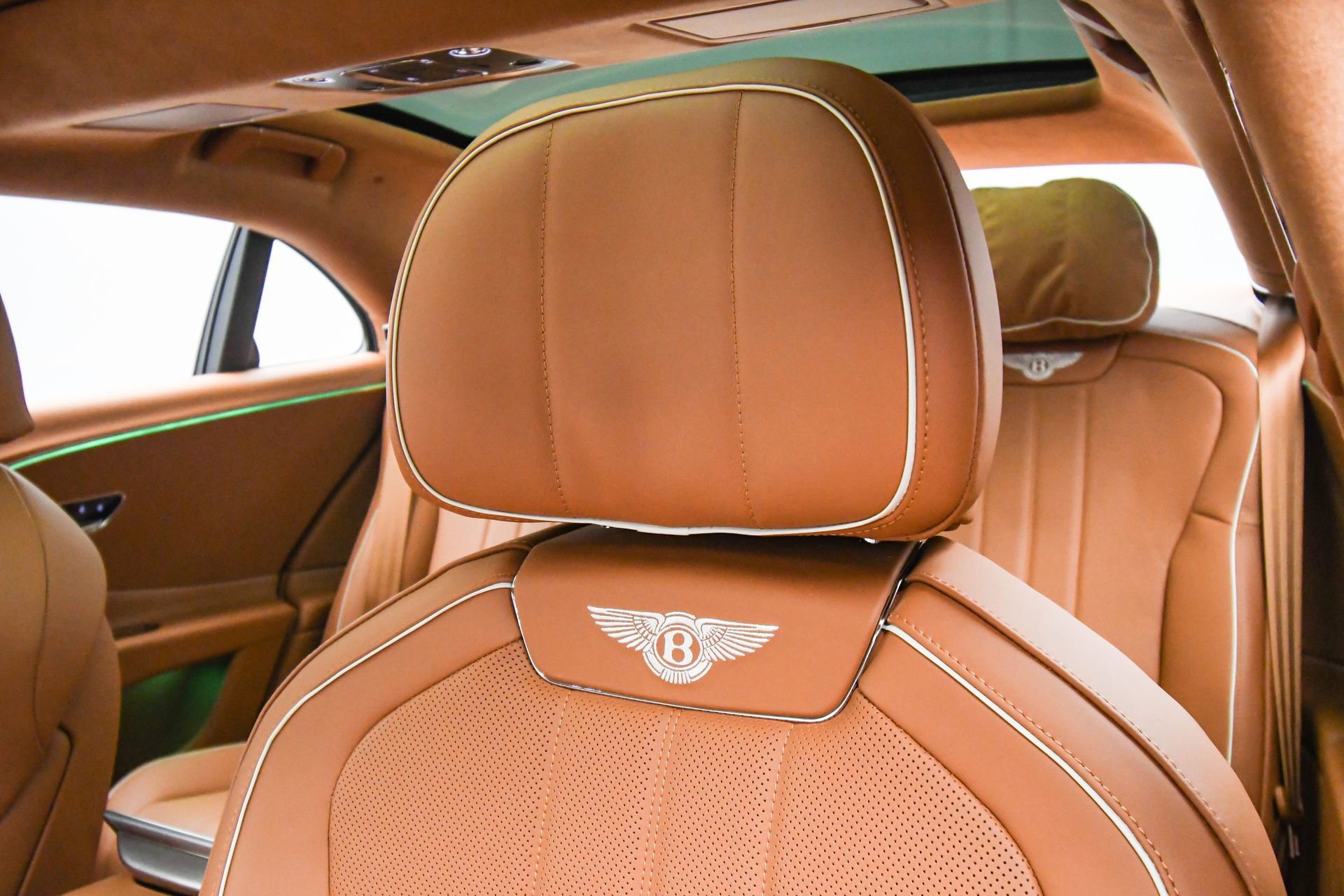 New 2026 Bentley Flying Spur Plug-In Hybrid image 50