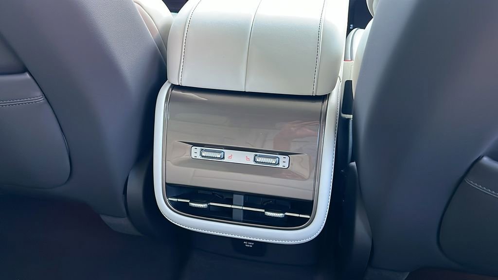 New 2026 Lincoln Nautilus Black Label w/ Jet Appearance Package image 8