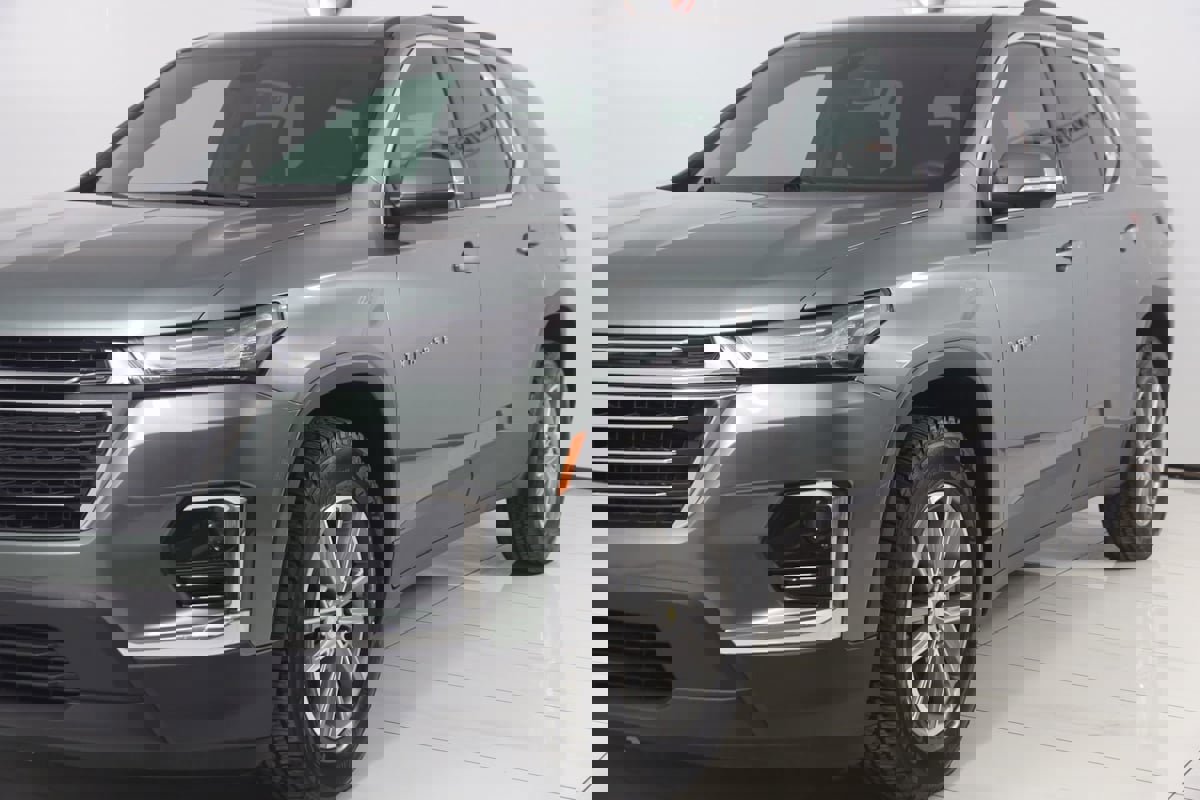 Used 2023 Chevrolet Traverse LT image 54