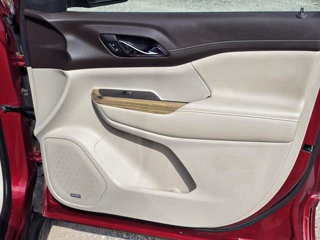 Used 2019 GMC Acadia Denali w/ Technology Package image 35