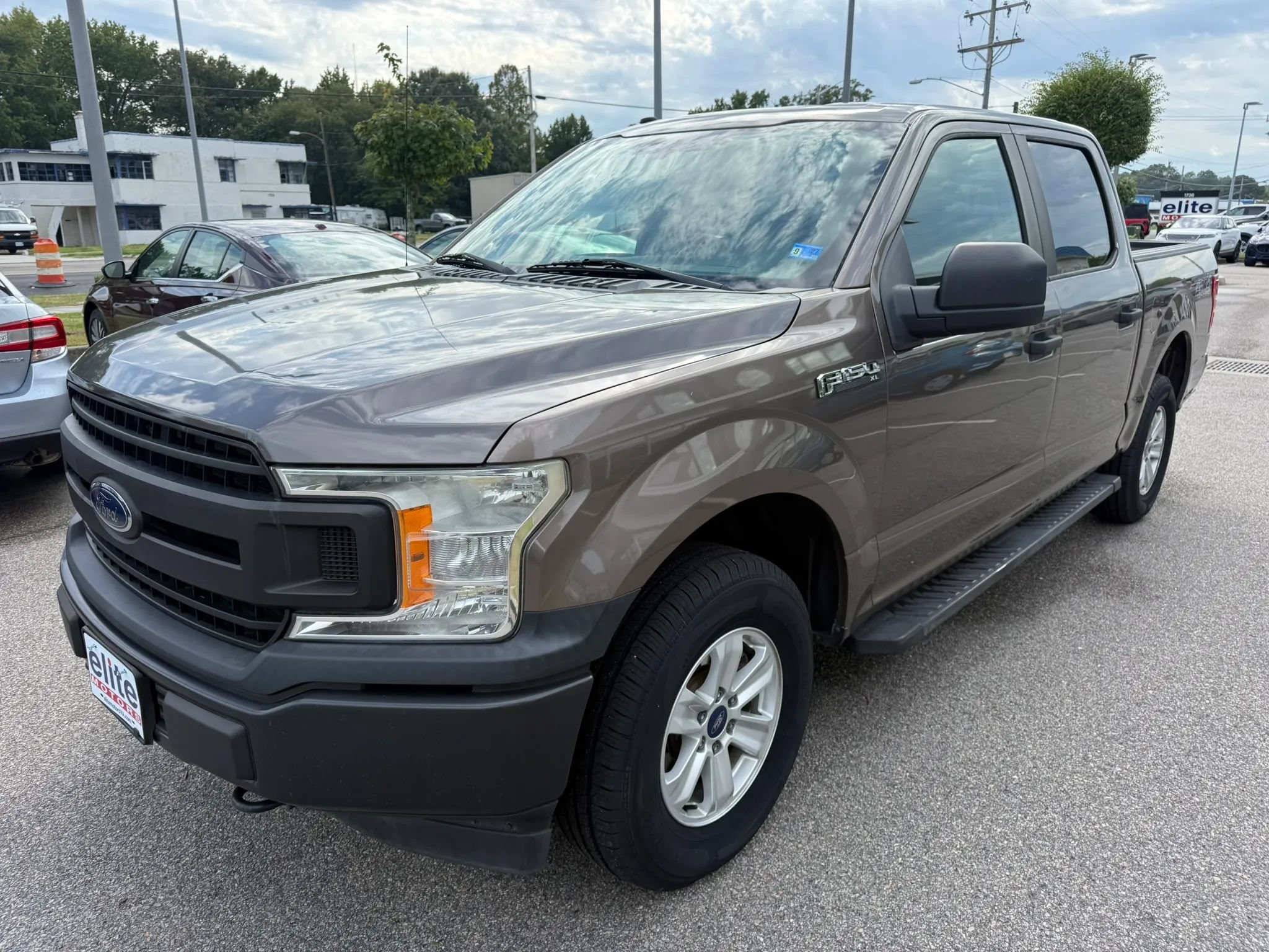 Used 2018 Ford F150 XL w/ Equipment Group 101A Mid AWD/4WD image 3