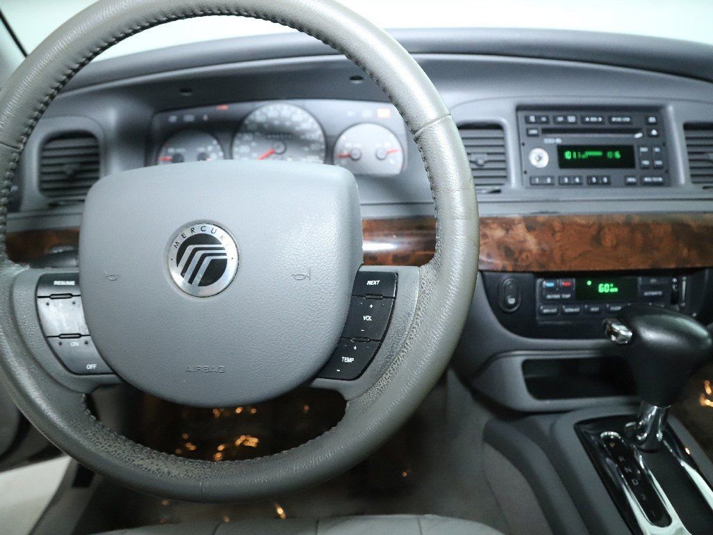 Used 2005 Mercury Grand Marquis LS image 36