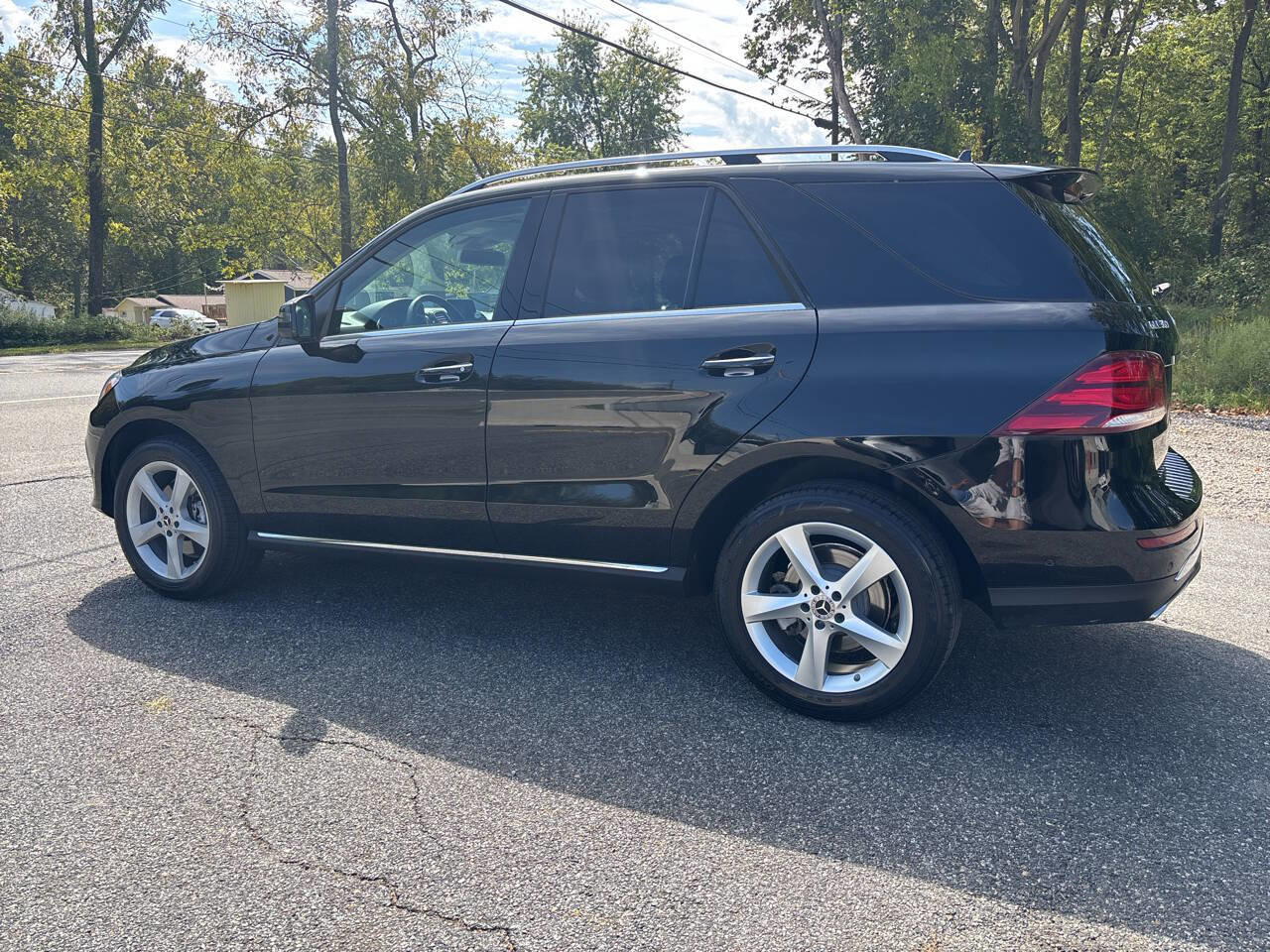 Used 2018 Mercedes-Benz GLE 350 GLE 350 4MATIC AWD 4dr SUV w/ Premium 2 Package image 17