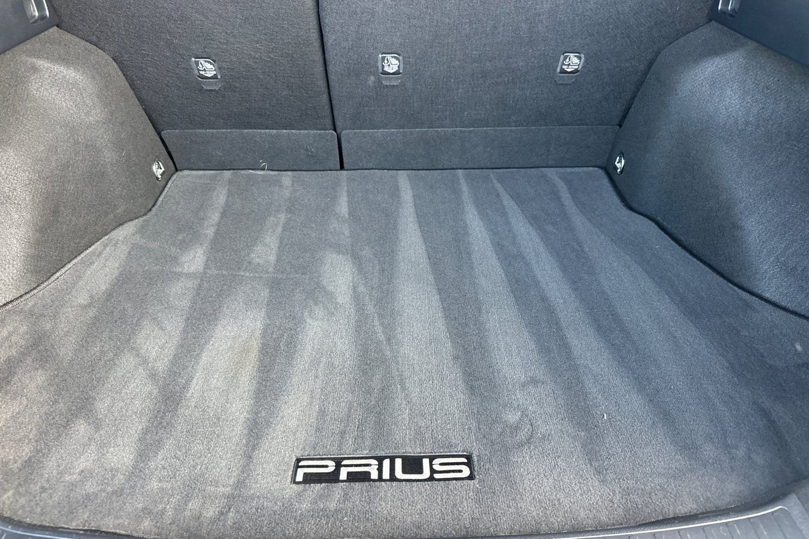 Certified 2020 Toyota Prius LE w/ Carpet Mat Package image 19