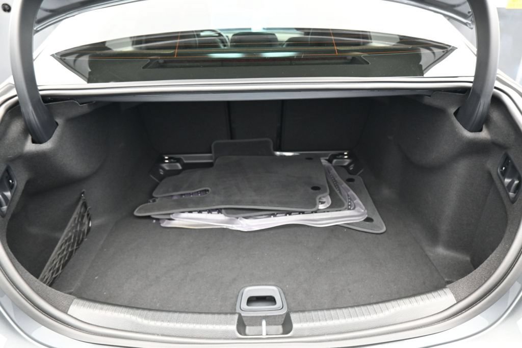 Used 2024 Mercedes-Benz C 300 Sedan image 38