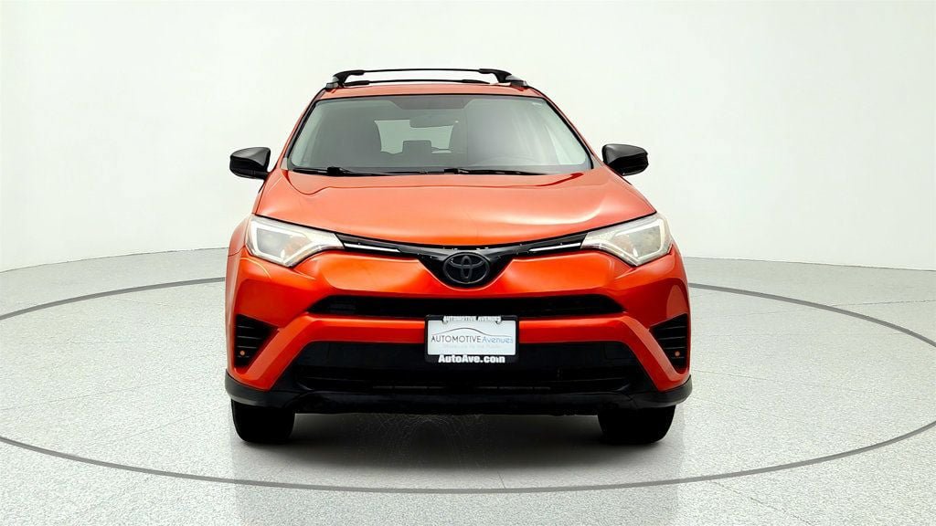 Used 2016 Toyota RAV4 LE FWD image 2