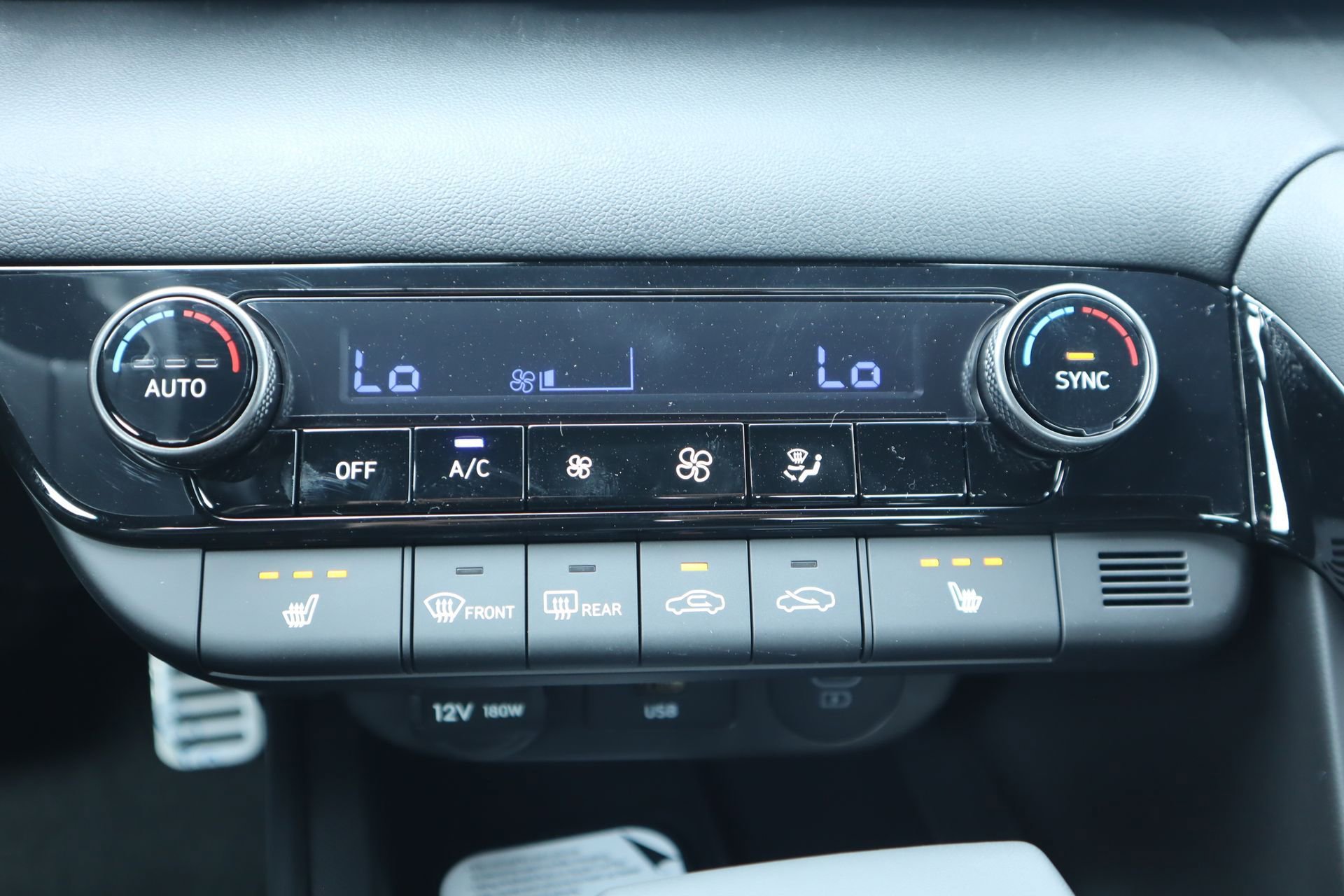 New 2026 Hyundai Elantra SEL Sport Premium FWD image 15
