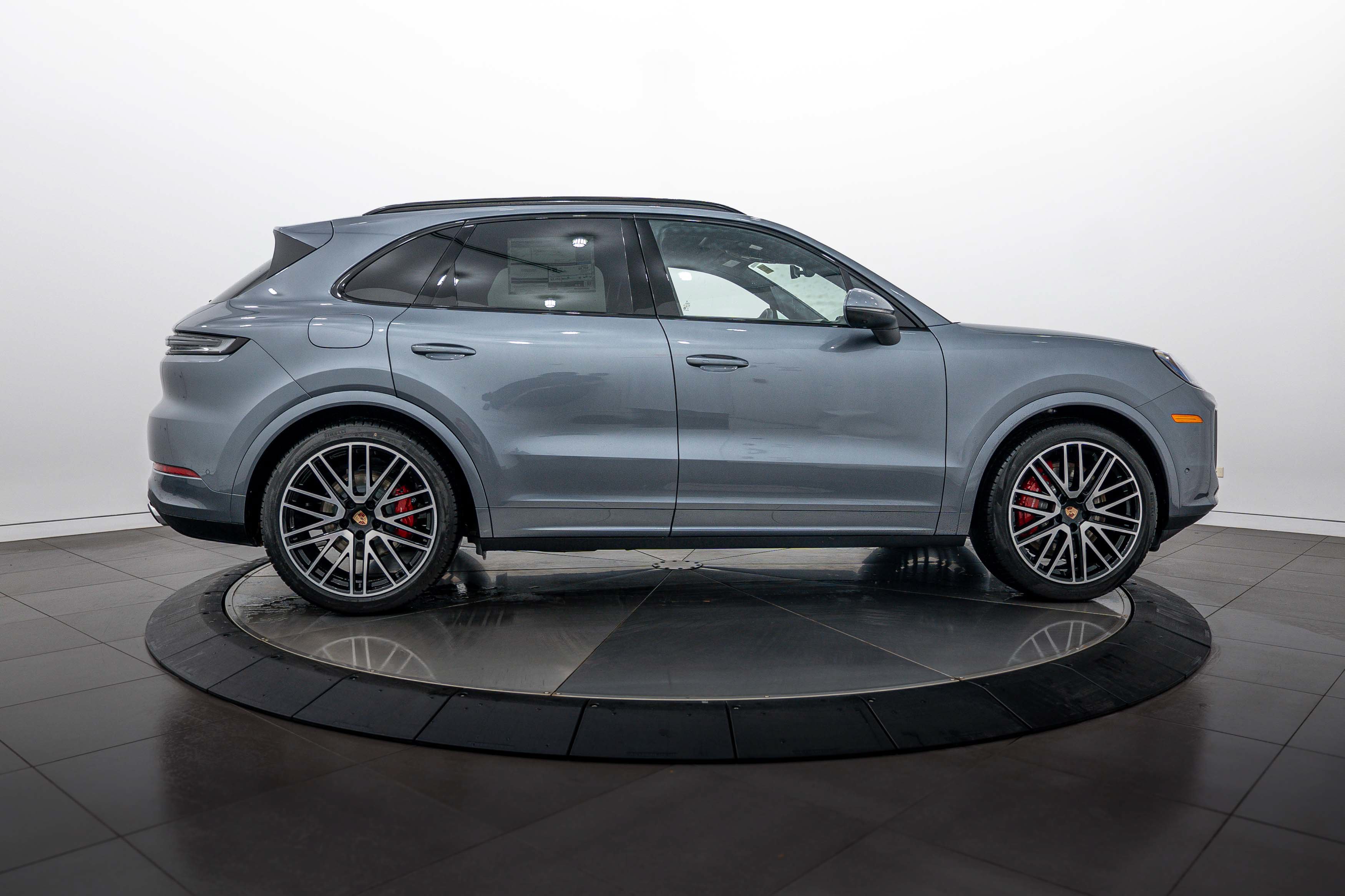 New 2026 Porsche Cayenne S AWD/4WD image 8