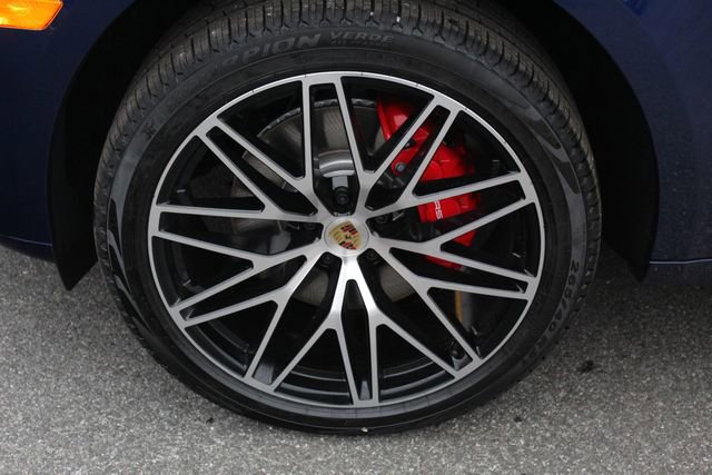 New 2026 Porsche Macan S image 15