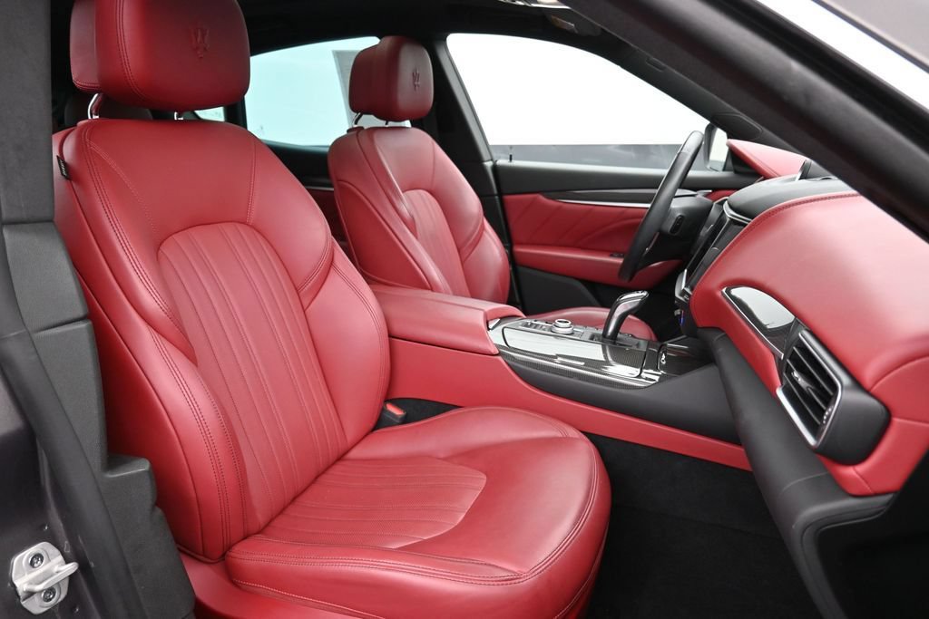 Used 2023 Maserati Levante GT AWD/4WD image 25